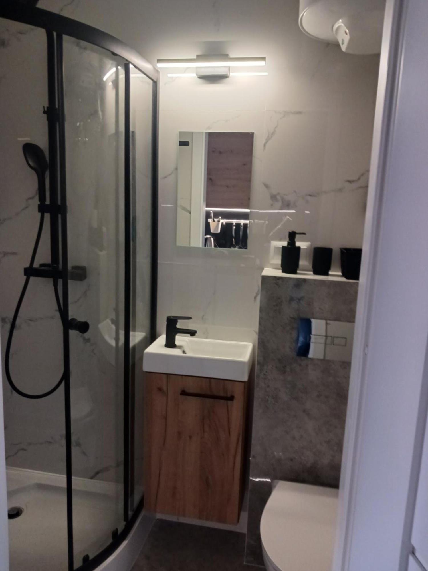 Apartamenty Marco 3-Bis- Przy Dworcu-Stare Miasto-Super Wi Fi Красков Екстериор снимка